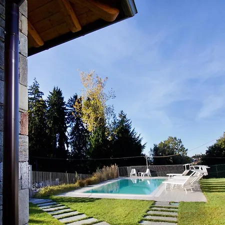 Sleeps 6 Pool *