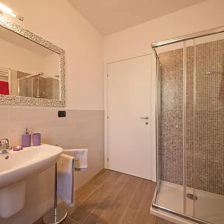 Sleeps 6 Pool *