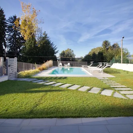 Βίλα Sleeps 6 Pool